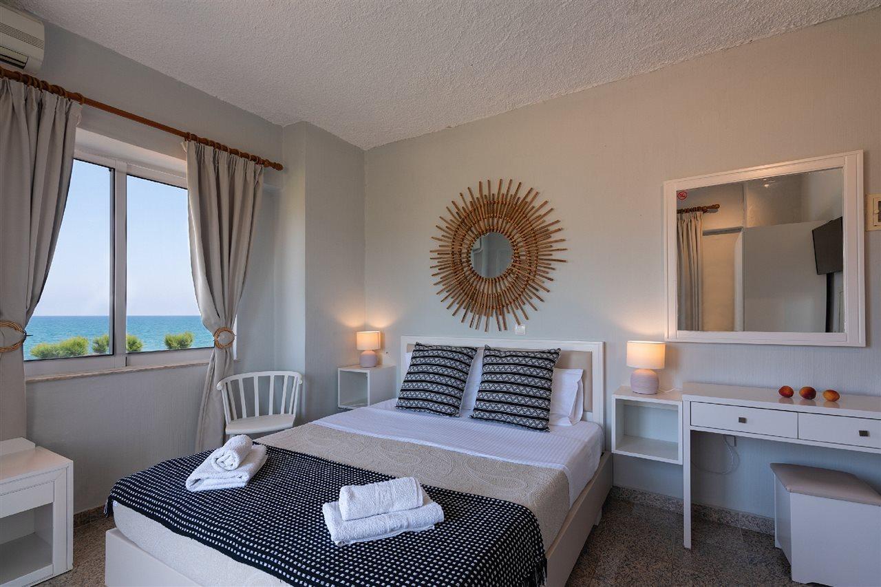 Arion Hotel Kolimvarion Bagian luar foto