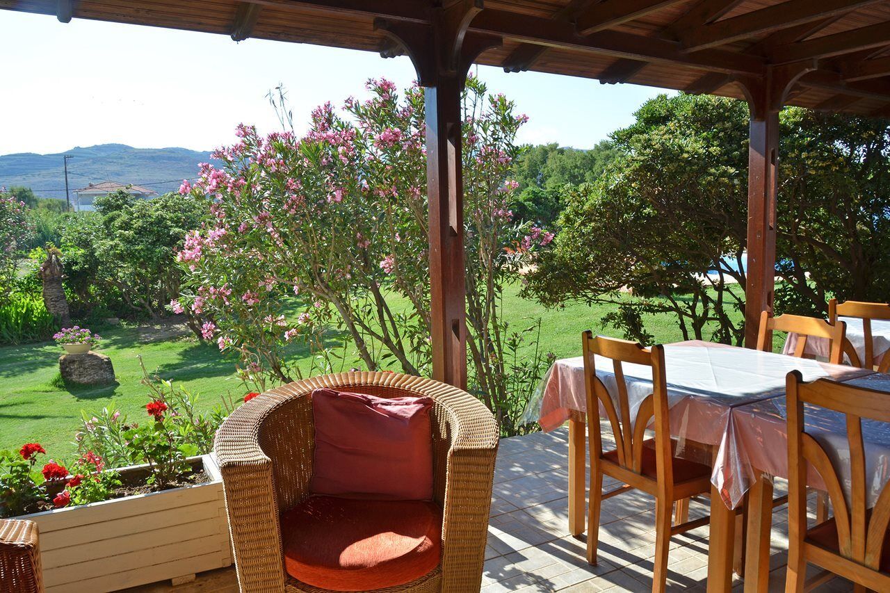 Arion Hotel Kolimvarion Bagian luar foto